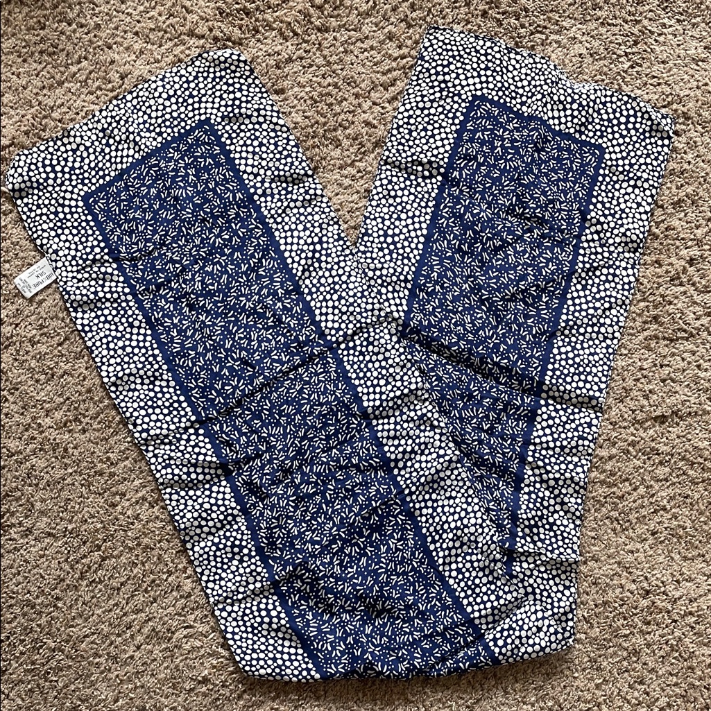 Blue And White Patterned Scarf 100 Pure Silk